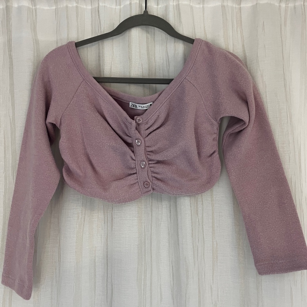 Zara cropped long sleeve sweater